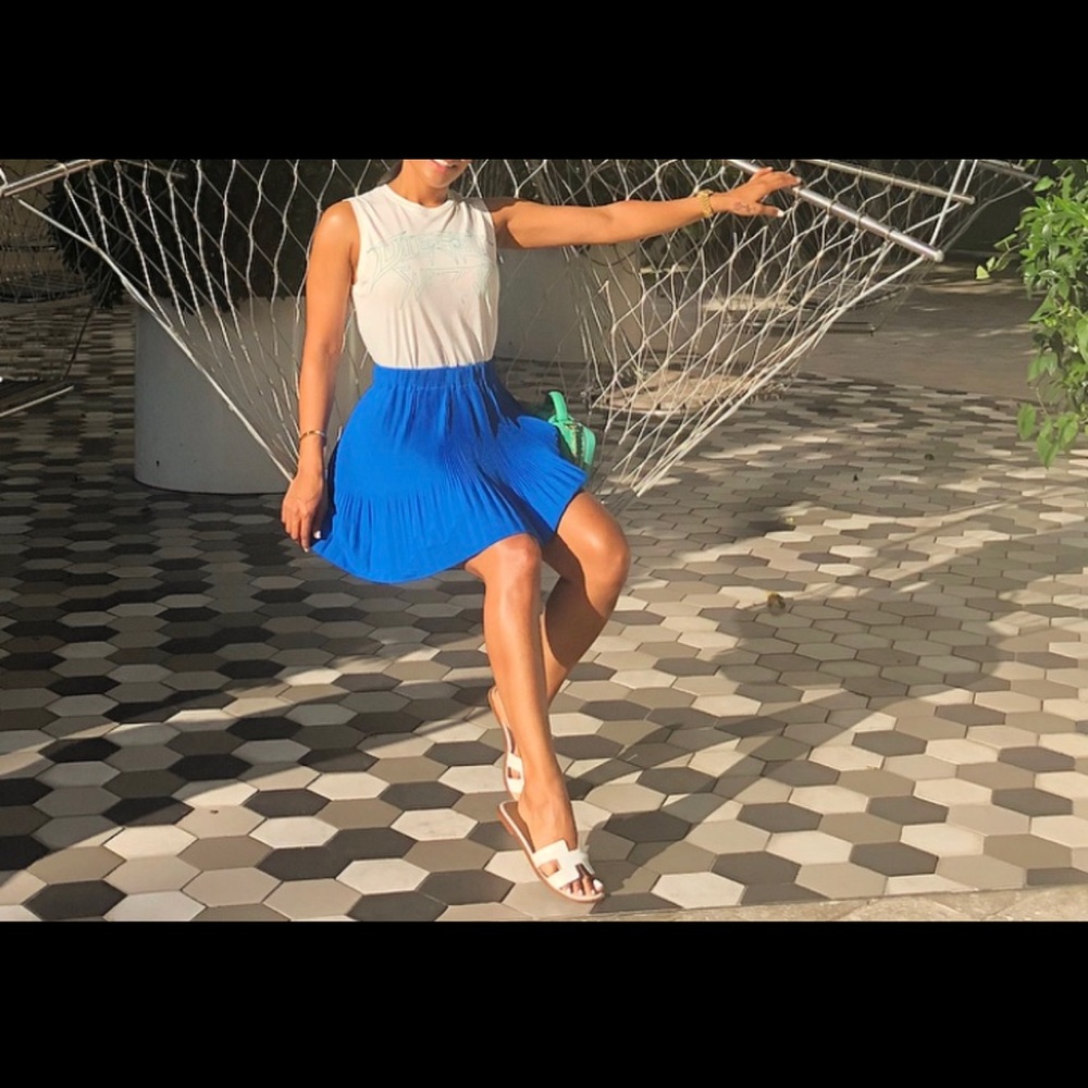 blue skirt